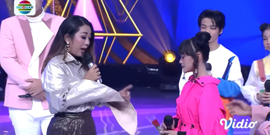 Dimarahi Soimah, Sridevi Peserta D\'Academy 5 Hampir Mau Menangis 'Jangan Sok Cantik'