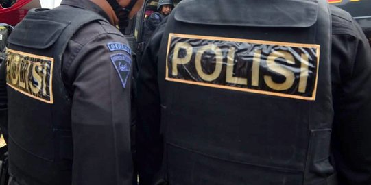 Kasat Resnarkoba Polres Karawang Edarkan Narkoba