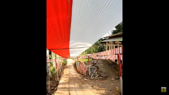 bendera sepanjang 77 meter di babakanicak sukabumi