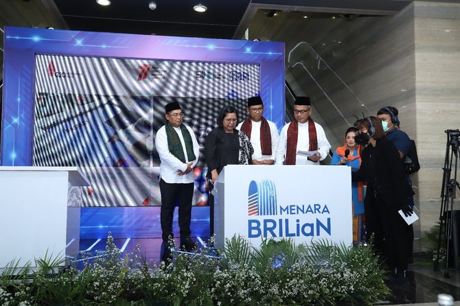 direktur utama bri sunarso resmikan menara brilian berkonsep green amp smart building