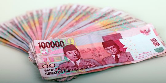Cleaning Service Penemu Dompet Isi Rp30,4 Juta di Toilet TSM Diberi Penghargaan