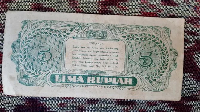 uang rupiah pertama tahun 1945