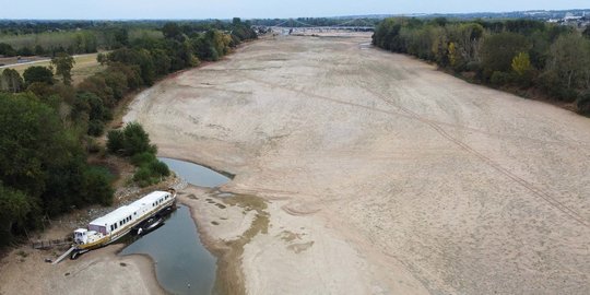 Kekeringan Sungai Loire di Prancis Semakin Parah