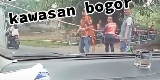 Viral Jalan Desa di Ciawi Ditutup Sekelompok Orang, Mau Lewat Harus Bayar Rp5 Ribu