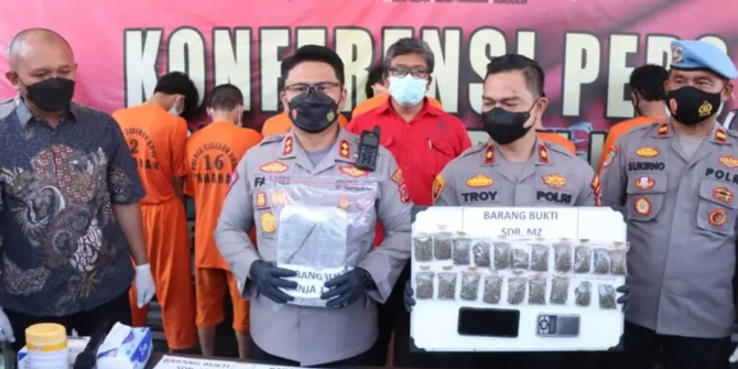 Kirim Ganja Lewat Ekspedisi, Pegawai Koperasi di Cirebon Diciduk Polisi