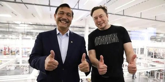 Luhut akan Temui Elon Musk Minta Kejelasan Investasi Tesla di RI