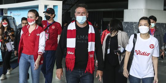 Legenda Sepak Bola Inggris Michael Owen Tiba di Jakarta
