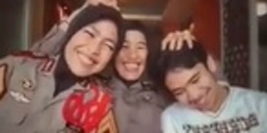Kisah Hebat Polwan jadi Ibu Sekaligus Ayah bagi Dua Anak, Putri Pertama Taruni Akpol