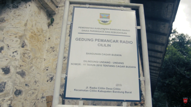 bangunan pemancar di kampung radio cililin bandung