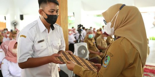 Disdik DKI Telusuri Dugaan Pungli Pengangkatan Guru Honorer | Merdeka.com