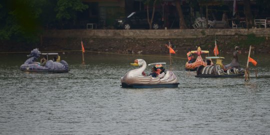 Wisata Air Bebek-Bebekan yang Masih Diminati Warga di Setu Babakan