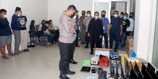 Ruko Wallstreet Tangerang Digerebek Polisi, Diduga Sarang Judi Online