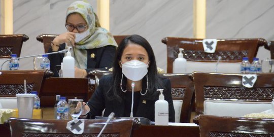 Puteri Komarudin: Bank Indonesia Perlu Hati-hati Naikkan Suku Bunga Acuan