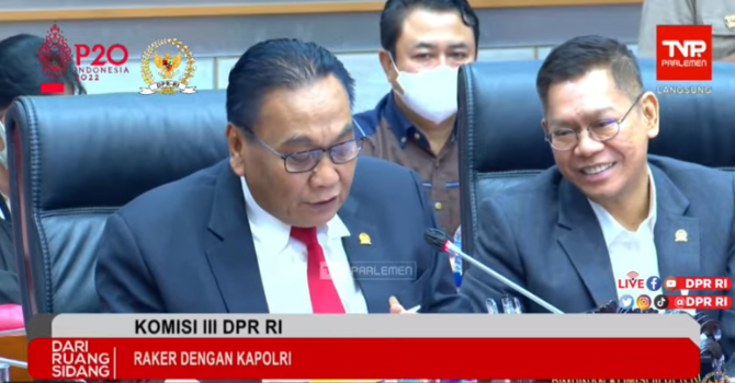 bocor suara wanita panggil sayang saat rapat dpr dengan kapolri