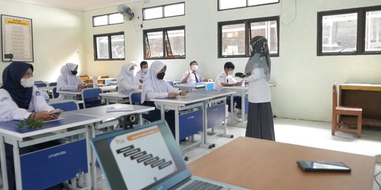 Digunakan 1000 Sekolah, Kelas Pintar Ditunjuk Jadi Mitra Pembangunan IKM
