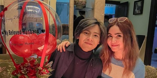 Sering Dikira Single, Intip Potret Mesra Arnold Leonard 'Asmara 2 Dunia' Bareng Istri