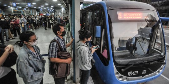 Transjakarta Proses Hukum Pengendara Pukul Sopir Bus