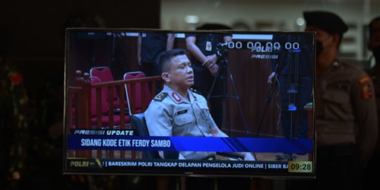 Di Balik 17 Jam Sidang Etik Sambo: Tegang, Hakim Bentak Saksi Bicara Berbelit