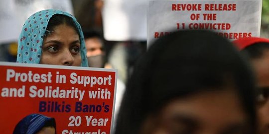 Warga India Demo Tolak Pembebasan 11 Terpidana Pemerkosa Perempuan Muslim