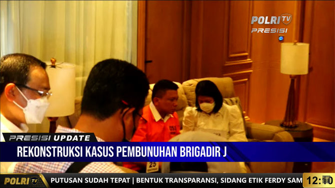 ferdy sambo dan istri jalani rekonstruksi