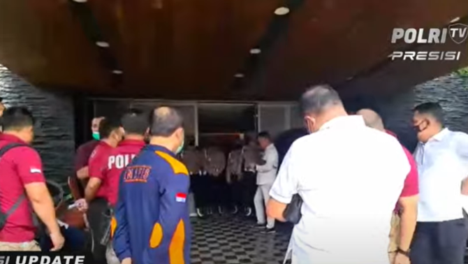 rumah super mewah tiga lantai ferdy sambo