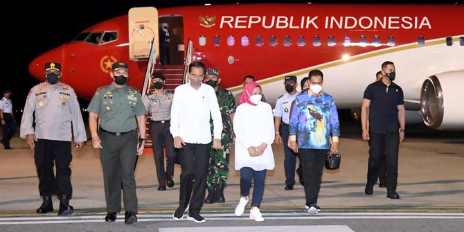 Presiden Jokowi Tiba Di Papua, Rencana Kunjungi Jayapura Dan Timika ...