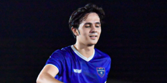 Main di Love Story the Series, Ini 4 Potret Rizky Fachrel saat Main Bola