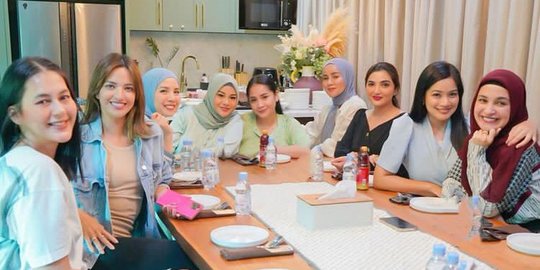 Nia Ramadhani Gabung Geng Cendol, Ini Potret Arisan Mewah yang Datangkan Chef Khusus