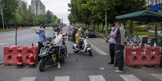 China Lockdown 21 Juta Penduduk Kota Chengdu karena Covid-19