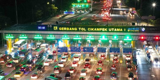 Pria Ditemukan Tergeletak di Ruas Tol Jakarta Cikampek Arah Jakarta