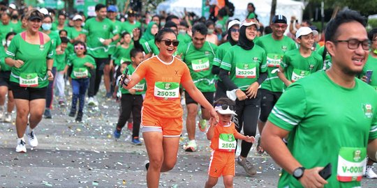 Keseruan Lomba Maraton Menyambut Hari Olahraga Nasional