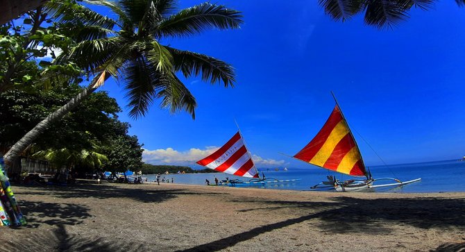 pantai pasir putih di situbondo