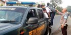 Angkot di Majalengka Mogok akibat Kenaikan Harga BBM, Pelajar Diangkut Mobil Polisi