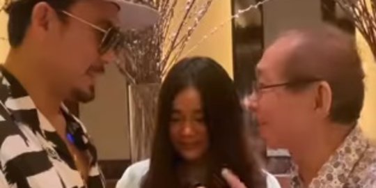 Momen Denny Sumargo Bertemu Ayah Mertua, Dapat Pesan Mendalam Bikin Terharu