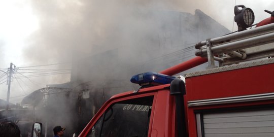 Kebakaran di Kampung Arab Puncak Bogor, Dua Mobil Damkar Dikerahkan