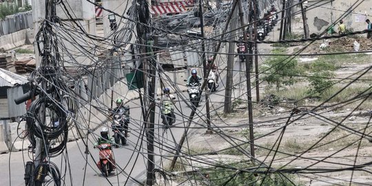 Menanti Jakarta Tanpa Tiang Listrik dan Kabel Semrawut