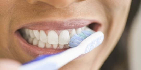 Jangan Terlalu Keras, Ketahui Cara Tepat dan Aman dalam Menyikat Gigi