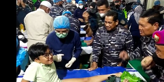 Meringis, Kasal Yudo Dengar Cerita Bocah Baru Disunat di Atas KRI Semarang-594
