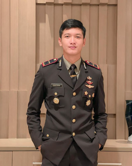 4 potret dendi eriyan polisi tampan mirip artis korea