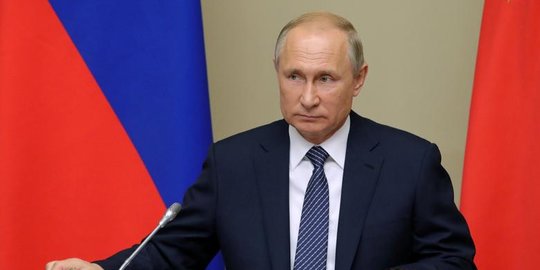 Putin: Barat Sedang Jatuh, Masa Depan Ada di Asia