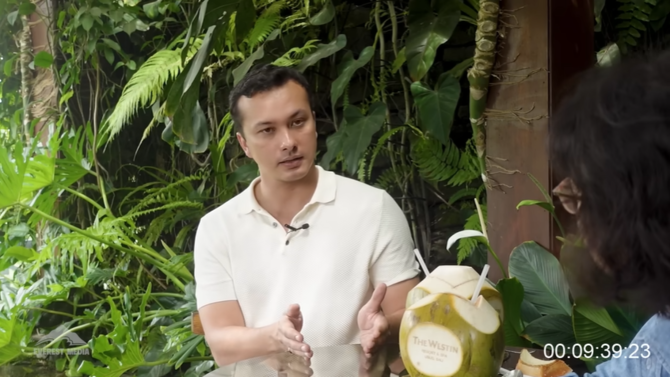 nicholas saputra tak ingin beberkan kisah asmaranya ke publik ternyata ini alasannya