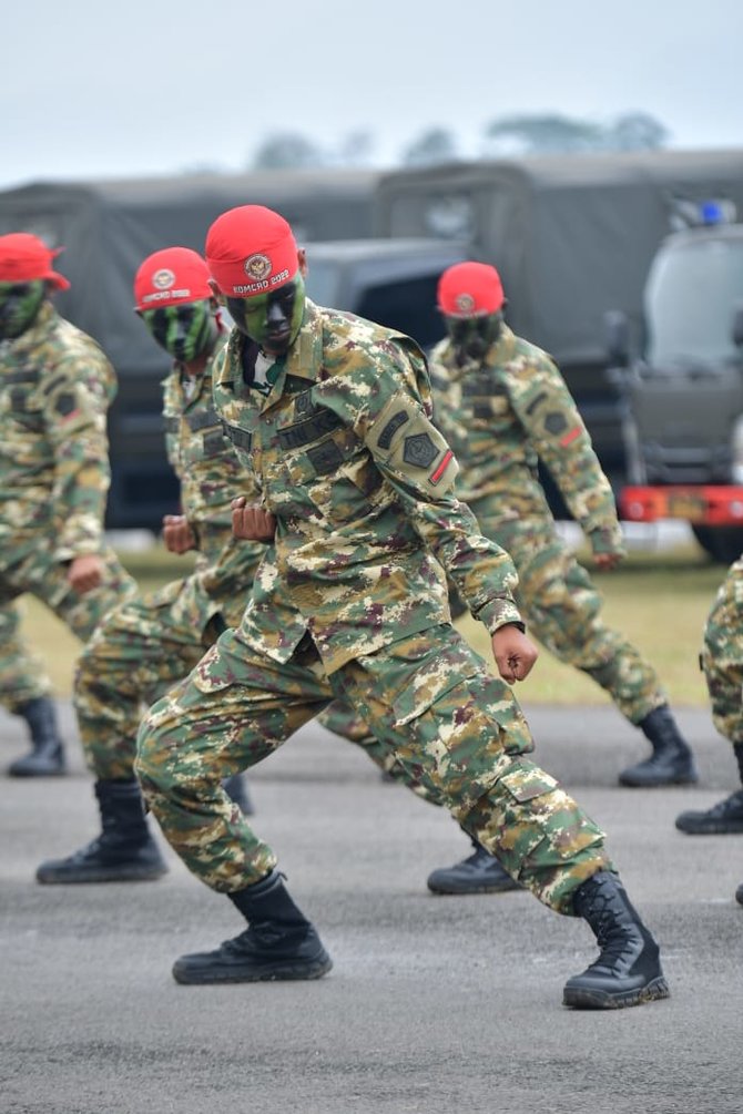 wapres nonton aksi prajurit komcad