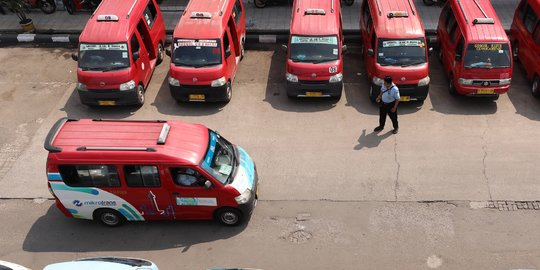 Naikkan Tarif, Sopir Angkot di Depok Akui Kondisinya Lebih Berat dari Pandemi