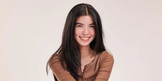 Chilla Kiana dari Disney Channel ke AKS, 