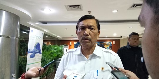 Menko Luhut: Konsumsi BBM Satu Mobil di Indonesia Capai 1.500 Liter per Tahun