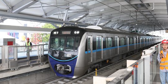 Penumpang MRT Meningkat Usai Harga BBM Naik