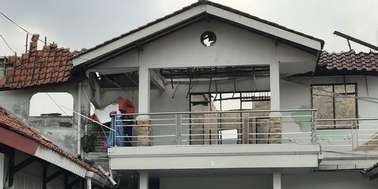 Kebakaran Gudang JNE di Depok, Dua Rumah Warga Ikut Hangus