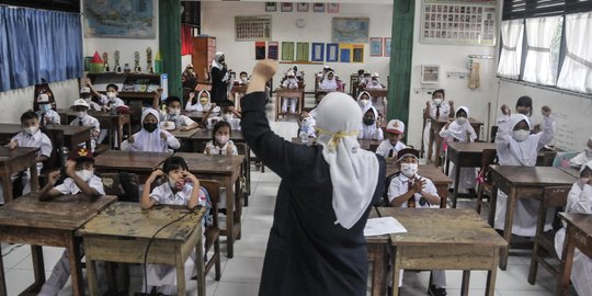 Menyikapi Kenaikan Kasus Positif Anak Usia Sekolah di Masa Pembelajaran Tatap Muka