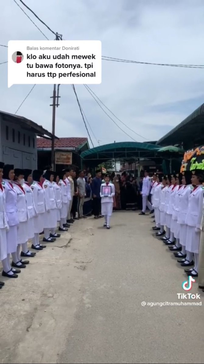 pelatih paskib meninggal di antarkan anak didiknya