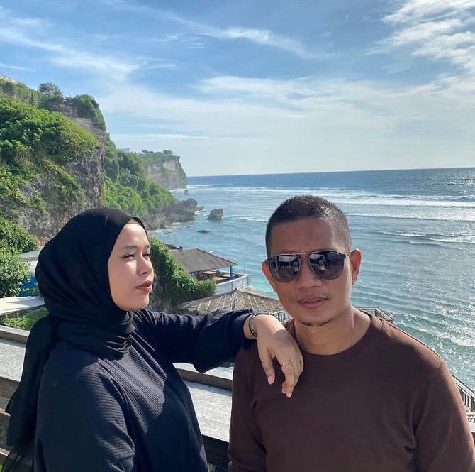 ismed sofyan dan istri